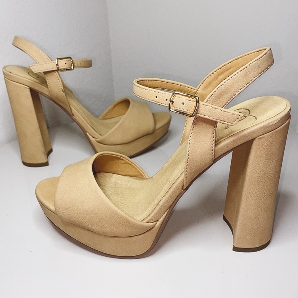 Beige Heels Size 6